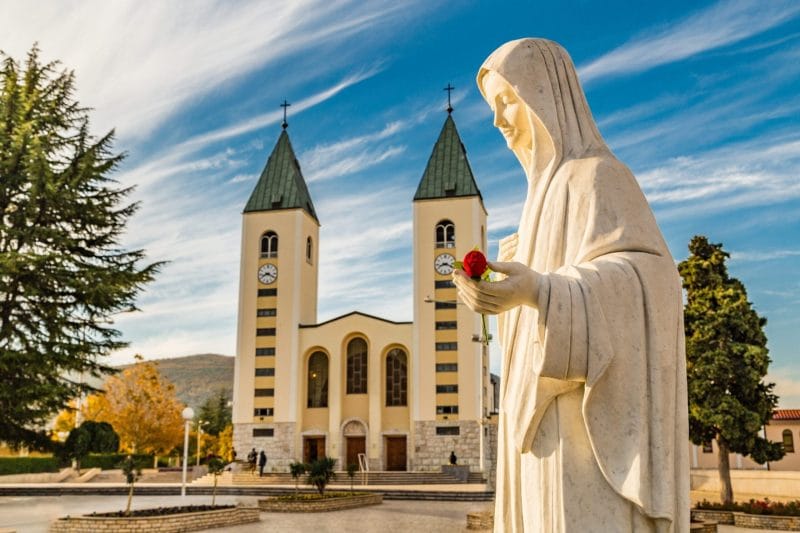 Śladami objawień i bałkańskich skarbów